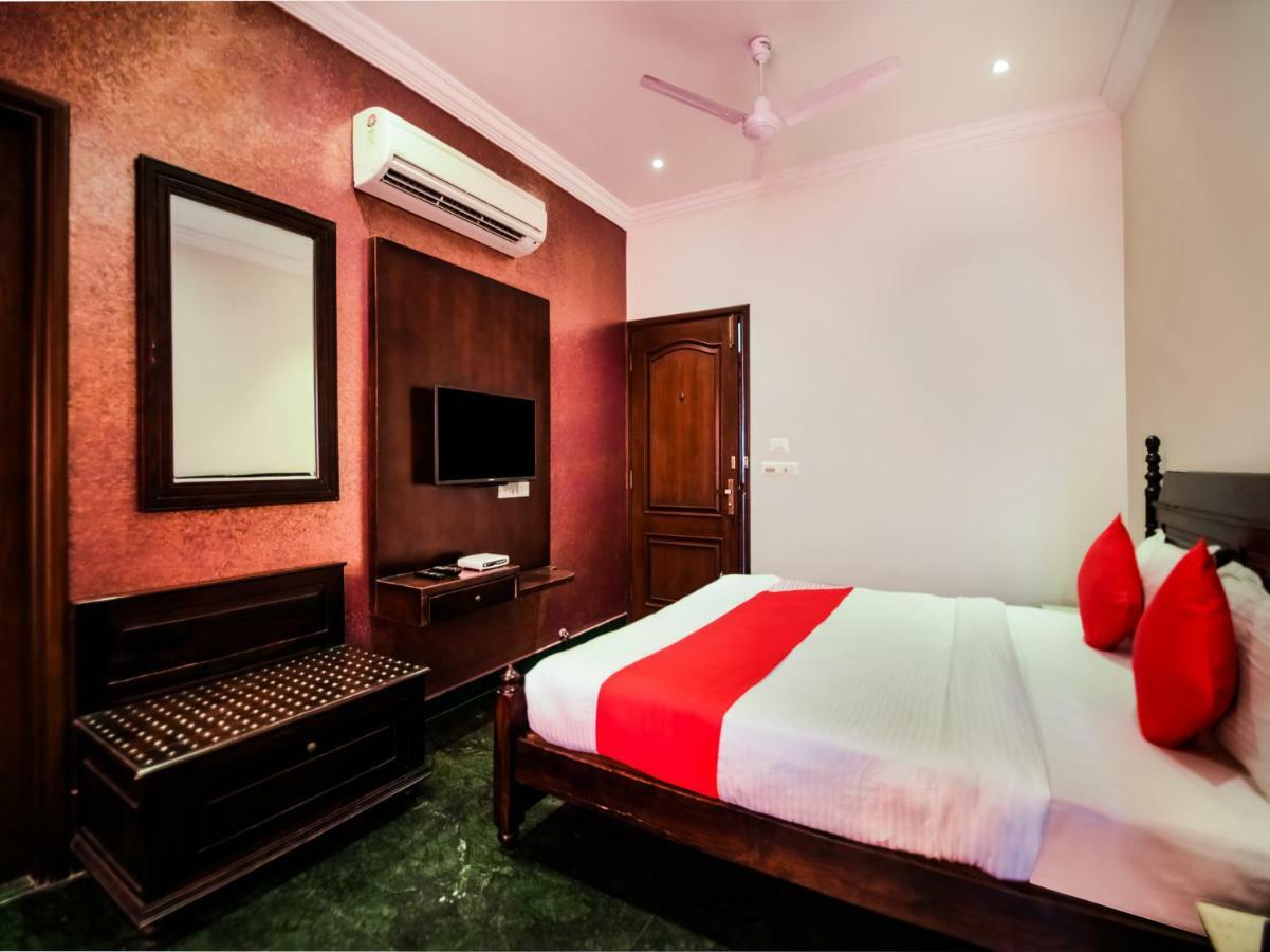 Oyo 1681 Hotel Devansh Udaipur Exterior photo