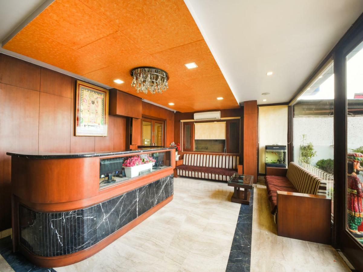 Oyo 1681 Hotel Devansh Udaipur Exterior photo
