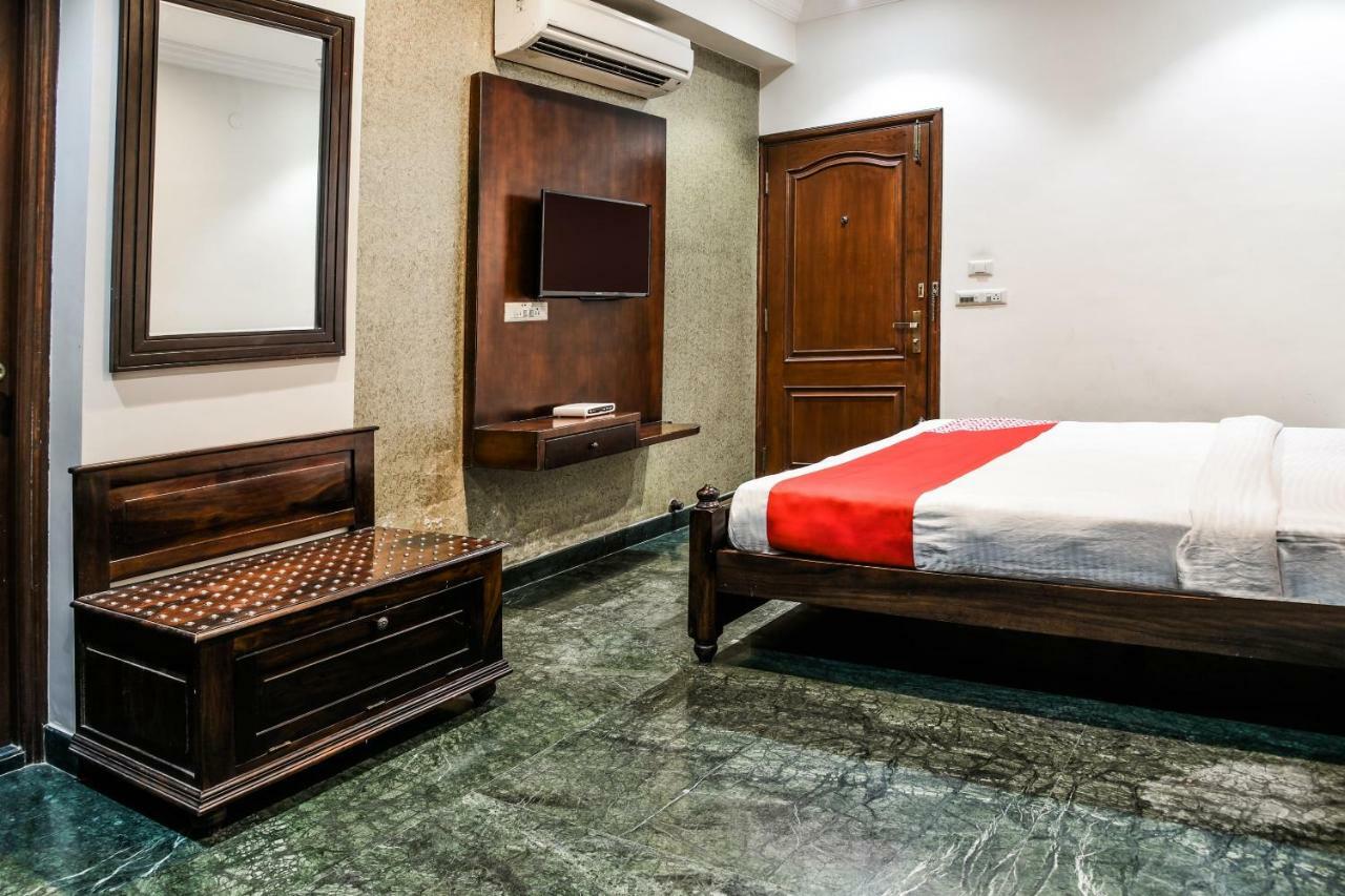 Oyo 1681 Hotel Devansh Udaipur Exterior photo